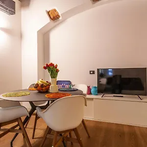 https://corso-venezia-in-una-corte-esclusiva-riservata.it-lombardy.com